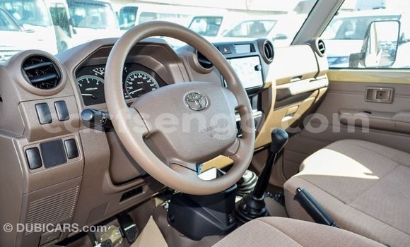Buy Import Toyota Land Cruiser Beige Car in Import - Dubai in Hhohho Buy Import Toyota Land Cruiser Beige Car in Import - Dubai in Hhohho