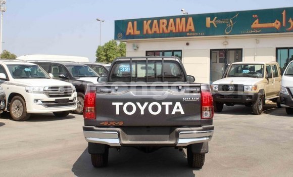 Buy Import Toyota Hilux Other Car in Import - Dubai in Hhohho Buy Import Toyota Hilux Other Car in Import - Dubai in Hhohho