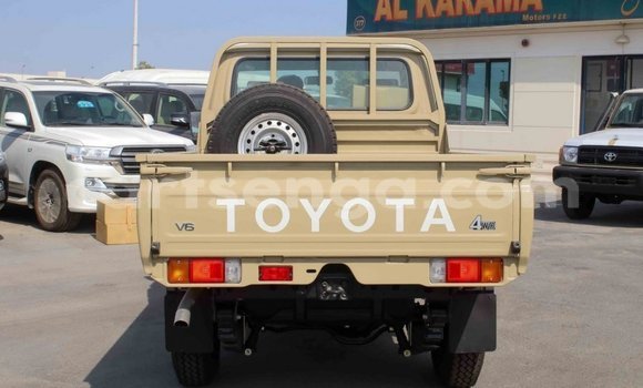 Buy Import Toyota Land Cruiser Beige Car in Import - Dubai in Hhohho Buy Import Toyota Land Cruiser Beige Car in Import - Dubai in Hhohho