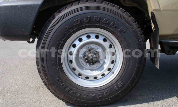 Buy Import Toyota Land Cruiser Beige Car in Import - Dubai in Hhohho Buy Import Toyota Land Cruiser Beige Car in Import - Dubai in Hhohho