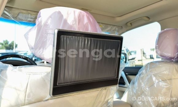 Buy Import Toyota Land Cruiser White Car in Import - Dubai in Hhohho Buy Import Toyota Land Cruiser White Car in Import - Dubai in Hhohho