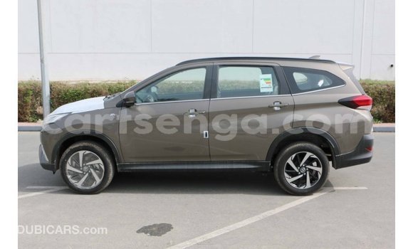 Acheter Import Voiture Toyota Rush Marron à Import - Dubai, Hhohho Acheter Import Voiture Toyota Rush Marron à Import - Dubai, Hhohho