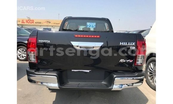 Nunua Imported Toyota Hilux Black Gari ndani ya Import - Dubai nchini Hhohho Nunua Imported Toyota Hilux Black Gari ndani ya Import - Dubai nchini Hhohho