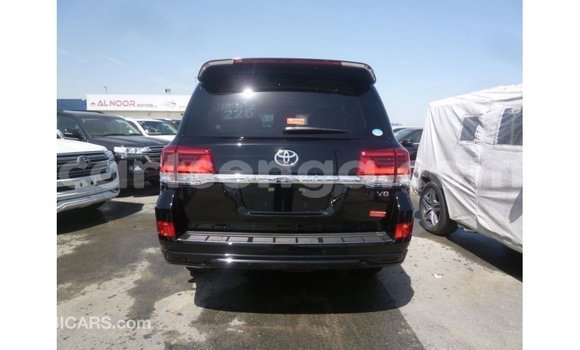 Nunua Imported Toyota Land Cruiser Black Gari ndani ya Import - Dubai nchini Hhohho Nunua Imported Toyota Land Cruiser Black Gari ndani ya Import - Dubai nchini Hhohho
