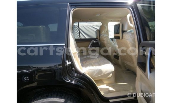 Nunua Imported Toyota Land Cruiser Black Gari ndani ya Import - Dubai nchini Hhohho Nunua Imported Toyota Land Cruiser Black Gari ndani ya Import - Dubai nchini Hhohho
