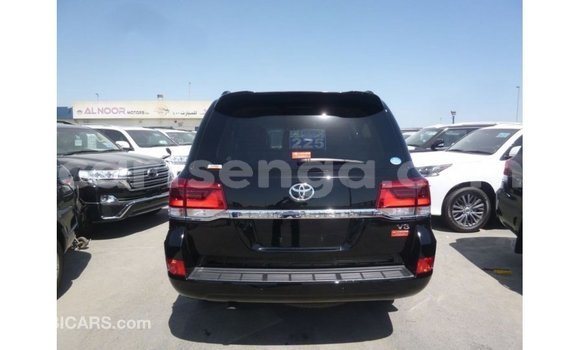 Acheter Import Voiture Toyota Land Cruiser Noir à Import - Dubai, Hhohho Acheter Import Voiture Toyota Land Cruiser Noir à Import - Dubai, Hhohho