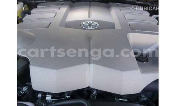 Acheter Import Voiture Toyota Land Cruiser Noir à Import - Dubai, Hhohho Acheter Import Voiture Toyota Land Cruiser Noir à Import - Dubai, Hhohho