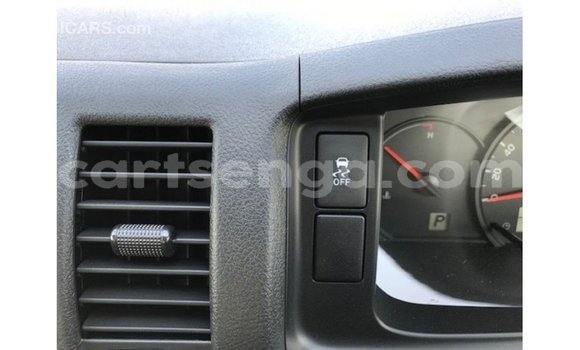 Nunua Imported Toyota Hiace White Gari ndani ya Import - Dubai nchini Hhohho Nunua Imported Toyota Hiace White Gari ndani ya Import - Dubai nchini Hhohho