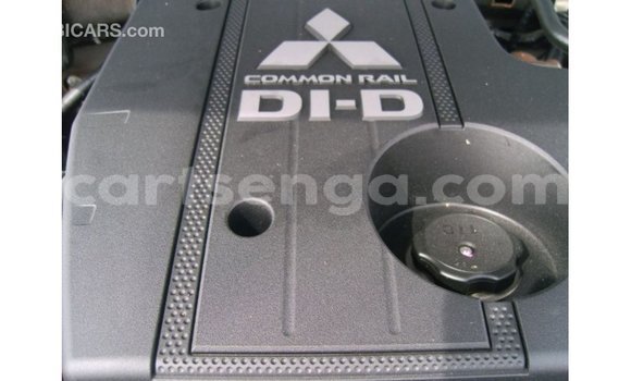 Nunua Imported Mitsubishi Pajero Black Gari ndani ya Import - Dubai nchini Hhohho Nunua Imported Mitsubishi Pajero Black Gari ndani ya Import - Dubai nchini Hhohho