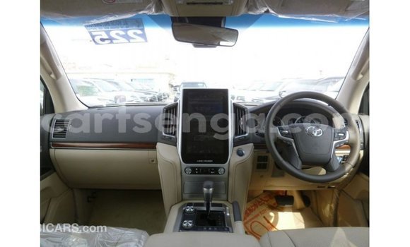 Buy Import Toyota Land Cruiser Other Car in Import - Dubai in Hhohho Buy Import Toyota Land Cruiser Other Car in Import - Dubai in Hhohho