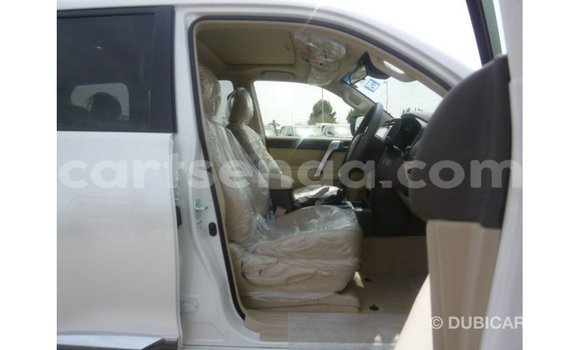 Nunua Imported Toyota Prado White Gari ndani ya Import - Dubai nchini Hhohho Nunua Imported Toyota Prado White Gari ndani ya Import - Dubai nchini Hhohho