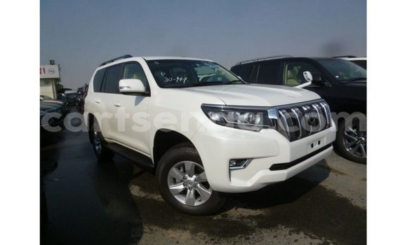 Acheter Import Voiture Toyota Prado Blanc à Import - Dubai, Hhohho Acheter Import Voiture Toyota Prado Blanc à Import - Dubai, Hhohho