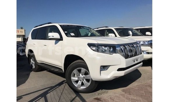 Acheter Import Voiture Toyota Prado Blanc à Import - Dubai, Hhohho Acheter Import Voiture Toyota Prado Blanc à Import - Dubai, Hhohho