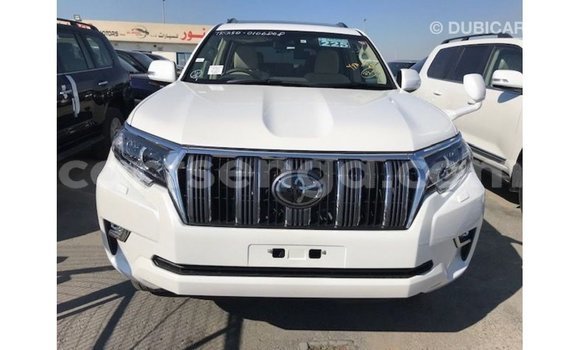 Acheter Import Voiture Toyota Prado Blanc à Import - Dubai, Hhohho Acheter Import Voiture Toyota Prado Blanc à Import - Dubai, Hhohho