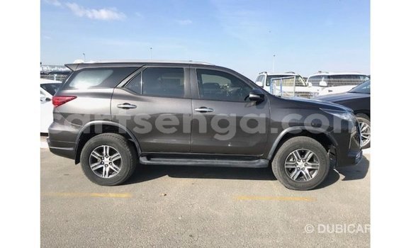 Acheter Import Voiture Toyota Fortuner Autre à Import - Dubai, Hhohho Acheter Import Voiture Toyota Fortuner Autre à Import - Dubai, Hhohho