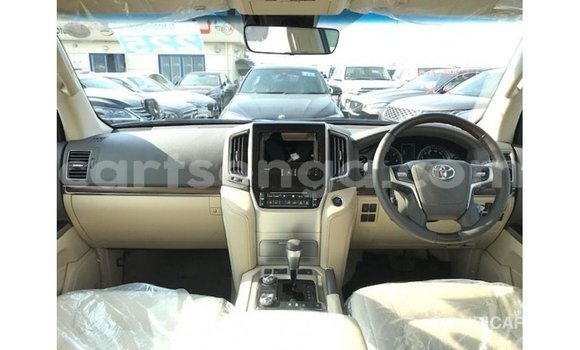 Buy Import Toyota Land Cruiser Black Car in Import - Dubai in Hhohho Buy Import Toyota Land Cruiser Black Car in Import - Dubai in Hhohho