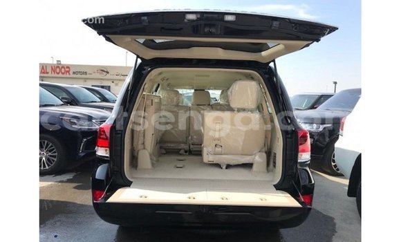 Buy Import Toyota Land Cruiser Black Car in Import - Dubai in Hhohho Buy Import Toyota Land Cruiser Black Car in Import - Dubai in Hhohho