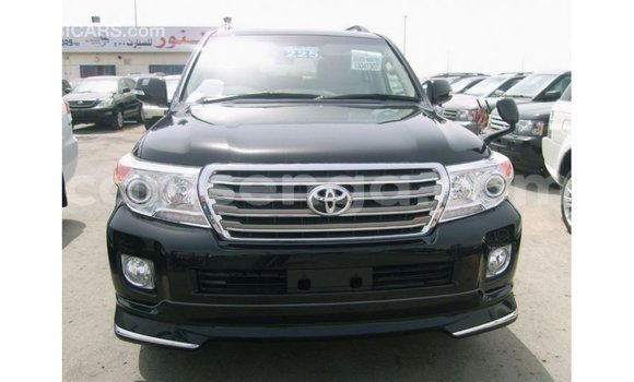 Nunua Imported Toyota Land Cruiser Black Gari ndani ya Import - Dubai nchini Hhohho Nunua Imported Toyota Land Cruiser Black Gari ndani ya Import - Dubai nchini Hhohho