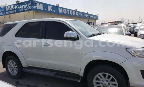 Buy Import Toyota Fortuner White Car in Import - Dubai in Hhohho Buy Import Toyota Fortuner White Car in Import - Dubai in Hhohho