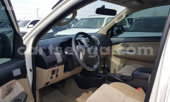Buy Import Toyota Fortuner White Car in Import - Dubai in Hhohho Buy Import Toyota Fortuner White Car in Import - Dubai in Hhohho