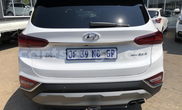Acheter Occasion Voiture Hyundai Santa Fe Blanc à Mondi, Hhohho Acheter Occasion Voiture Hyundai Santa Fe Blanc à Mondi, Hhohho