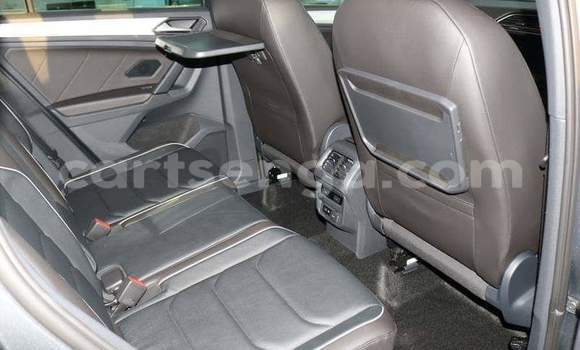 Acheter Occasion Voiture Volkswagen Tiguan Gris à Manzini, Manzini Acheter Occasion Voiture Volkswagen Tiguan Gris à Manzini, Manzini