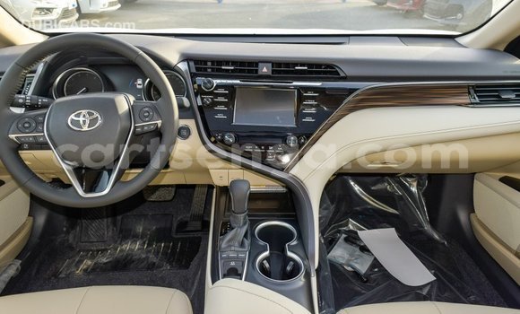 Acheter Import Voiture Toyota Camry Blanc à Import - Dubai, Hhohho Acheter Import Voiture Toyota Camry Blanc à Import - Dubai, Hhohho