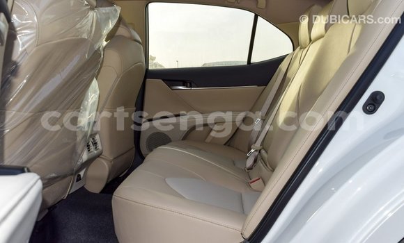 Acheter Import Voiture Toyota Camry Blanc à Import - Dubai, Hhohho Acheter Import Voiture Toyota Camry Blanc à Import - Dubai, Hhohho