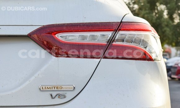 Acheter Import Voiture Toyota Camry Blanc à Import - Dubai, Hhohho Acheter Import Voiture Toyota Camry Blanc à Import - Dubai, Hhohho