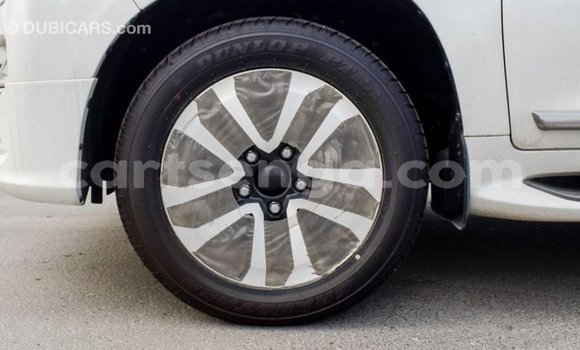 Buy Import Toyota Land Cruiser White Car in Import - Dubai in Hhohho Buy Import Toyota Land Cruiser White Car in Import - Dubai in Hhohho