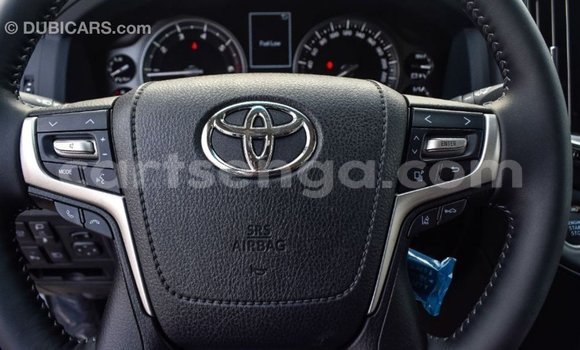 Buy Import Toyota Land Cruiser White Car in Import - Dubai in Hhohho Buy Import Toyota Land Cruiser White Car in Import - Dubai in Hhohho