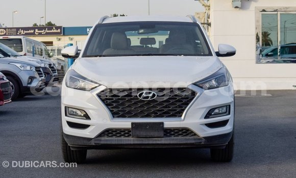 Buy Import Hyundai Tucson White Car in Import - Dubai in Hhohho Buy Import Hyundai Tucson White Car in Import - Dubai in Hhohho