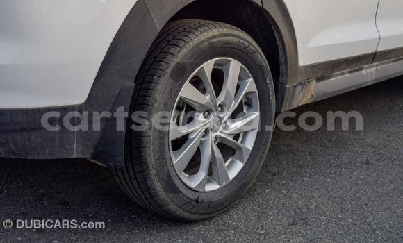 Buy Import Hyundai Tucson White Car in Import - Dubai in Hhohho Buy Import Hyundai Tucson White Car in Import - Dubai in Hhohho