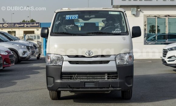 Acheter Import Voiture Toyota Hiace Blanc à Import - Dubai, Hhohho Acheter Import Voiture Toyota Hiace Blanc à Import - Dubai, Hhohho