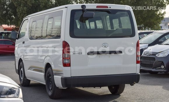 Acheter Import Voiture Toyota Hiace Blanc à Import - Dubai, Hhohho Acheter Import Voiture Toyota Hiace Blanc à Import - Dubai, Hhohho