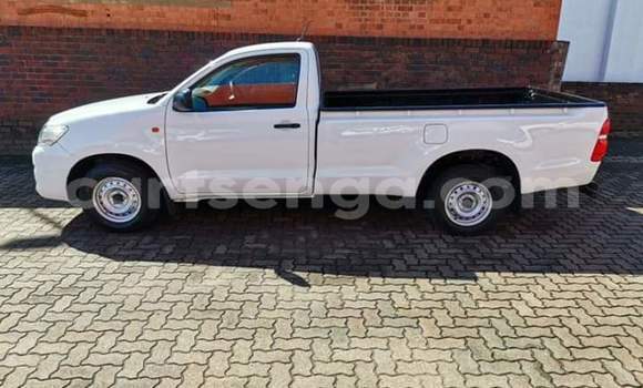 Acheter Occasion Voiture Toyota Hilux Blanc à Manzini, Manzini Acheter Occasion Voiture Toyota Hilux Blanc à Manzini, Manzini