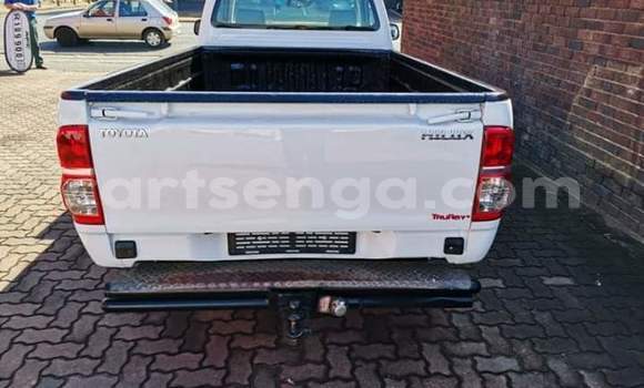 Acheter Occasion Voiture Toyota Hilux Blanc à Manzini, Manzini Acheter Occasion Voiture Toyota Hilux Blanc à Manzini, Manzini