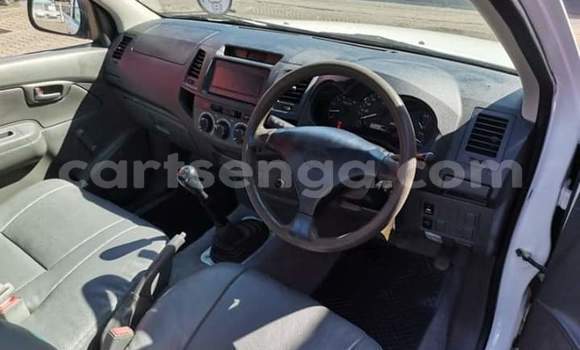 Acheter Occasion Voiture Toyota Hilux Blanc à Manzini, Manzini Acheter Occasion Voiture Toyota Hilux Blanc à Manzini, Manzini