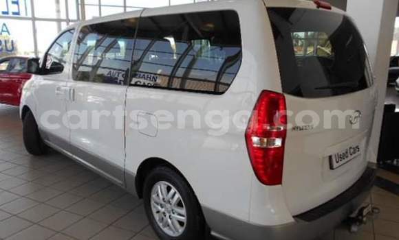 Acheter Occasion Voiture Hyundai H1 Blanc à Manzini, Manzini Acheter Occasion Voiture Hyundai H1 Blanc à Manzini, Manzini