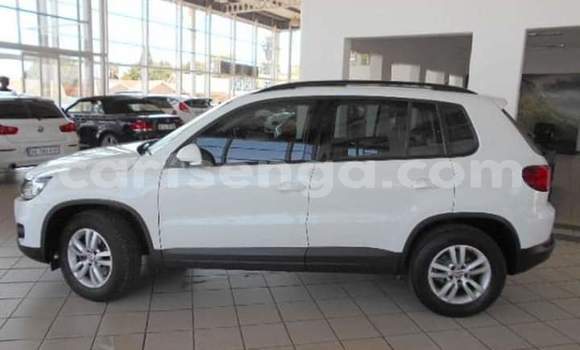 Acheter Occasion Voiture Volkswagen Tiguan Blanc à Manzini, Manzini Acheter Occasion Voiture Volkswagen Tiguan Blanc à Manzini, Manzini