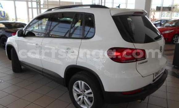 Acheter Occasion Voiture Volkswagen Tiguan Blanc à Manzini, Manzini Acheter Occasion Voiture Volkswagen Tiguan Blanc à Manzini, Manzini