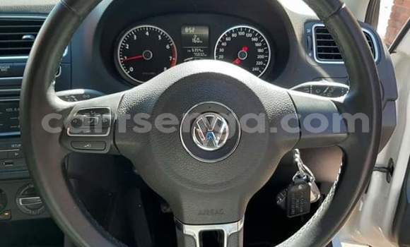 Acheter Occasion Voiture Volkswagen Polo Blanc à Bhunya, Manzini Acheter Occasion Voiture Volkswagen Polo Blanc à Bhunya, Manzini