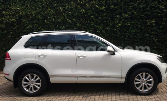 Buy Used Volkswagen Touareg White Car in Mbabane in Manzini Buy Used Volkswagen Touareg White Car in Mbabane in Manzini