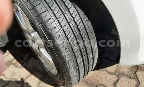 Acheter Occasion Voiture Volkswagen Polo Blanc à Bhunya, Manzini Acheter Occasion Voiture Volkswagen Polo Blanc à Bhunya, Manzini