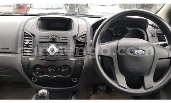 Acheter Occasion Voiture Ford Ranger Blanc à Ezulwini, Hhohho Acheter Occasion Voiture Ford Ranger Blanc à Ezulwini, Hhohho