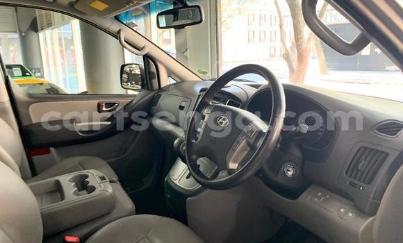 Acheter Occasion Voiture Hyundai H1 Gris à Ezulwini, Hhohho Acheter Occasion Voiture Hyundai H1 Gris à Ezulwini, Hhohho