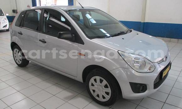 Acheter Occasion Voiture Ford Ikon Gris à Manzini, Manzini Acheter Occasion Voiture Ford Ikon Gris à Manzini, Manzini