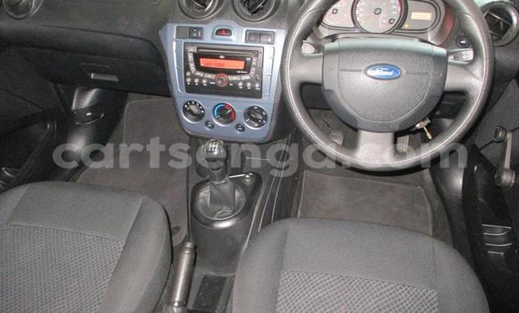 Acheter Occasion Voiture Ford Ikon Gris à Manzini, Manzini Acheter Occasion Voiture Ford Ikon Gris à Manzini, Manzini