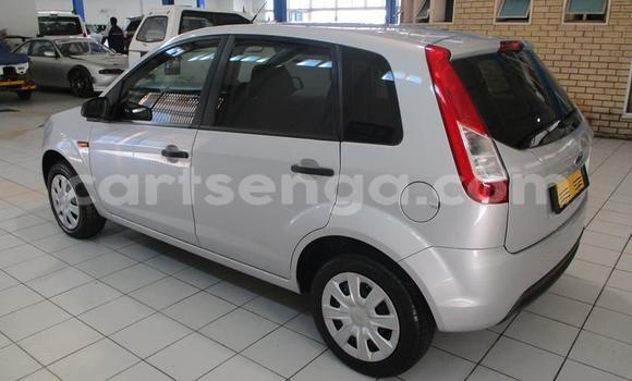 Acheter Occasion Voiture Ford Ikon Gris à Manzini, Manzini Acheter Occasion Voiture Ford Ikon Gris à Manzini, Manzini