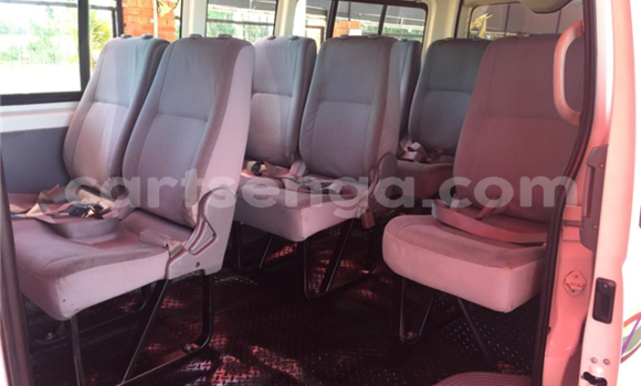 Buy Used Toyota iQ White Car in Ezulwini in Hhohho Buy Used Toyota iQ White Car in Ezulwini in Hhohho